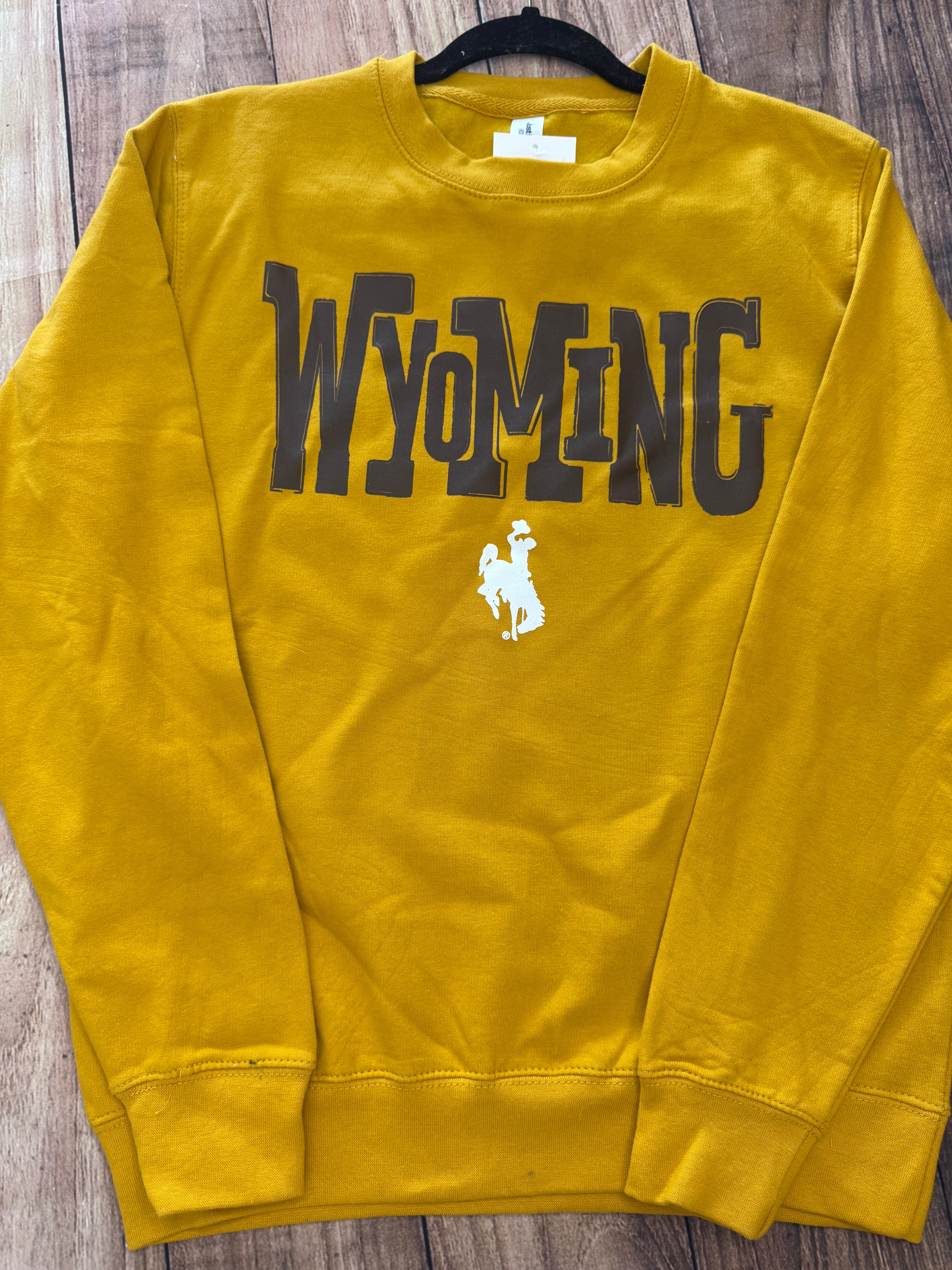 Howdy Wyoming Sweater and Hoodies – WyHOMEing
